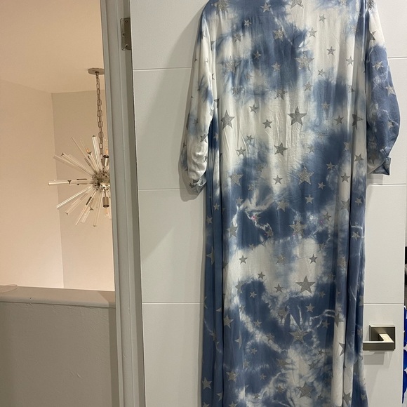 Italian dress one size fits all used once only Great Condition - Picture 3 of 4